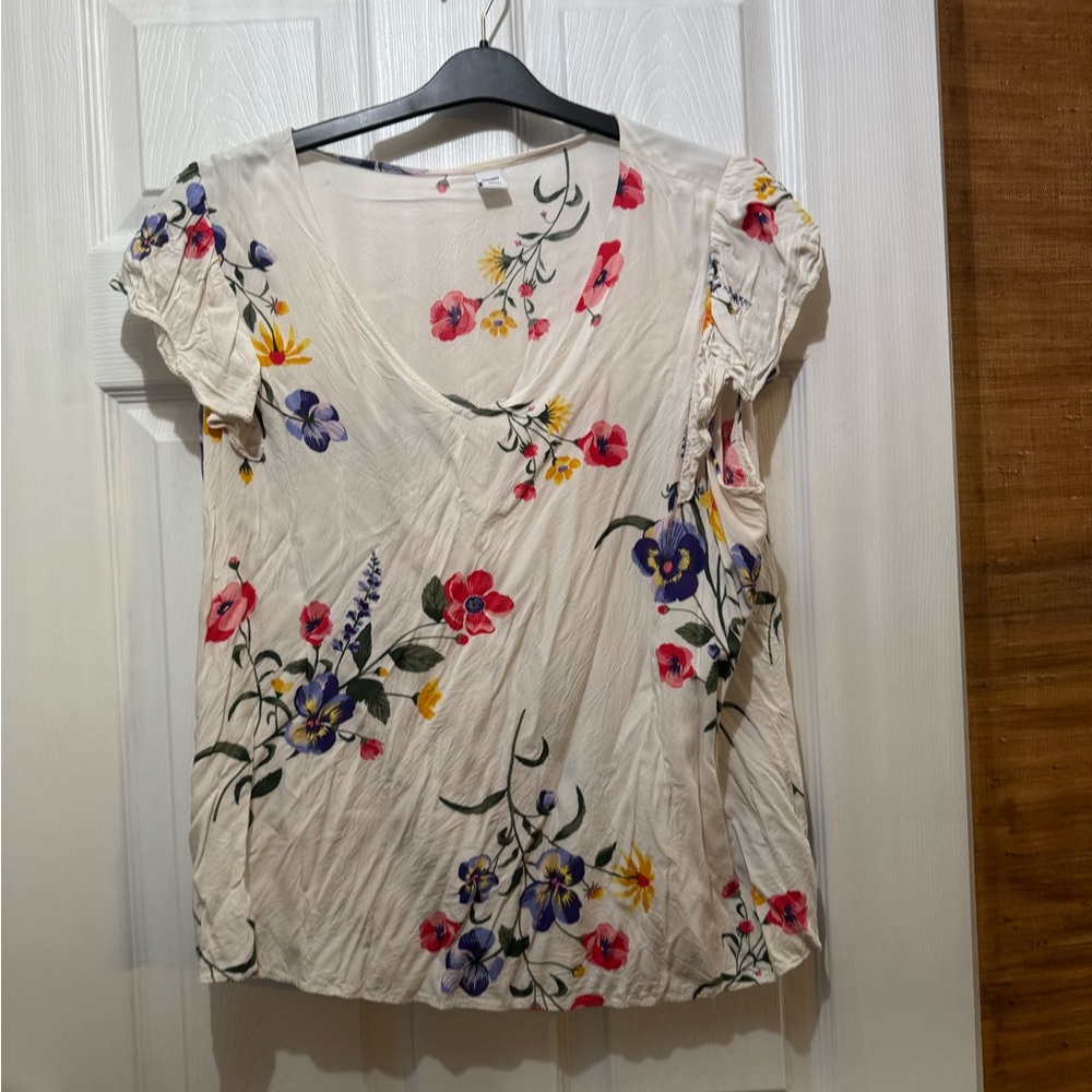 Old Navy Cream Floral V-Neck Short Sleeve Blouse